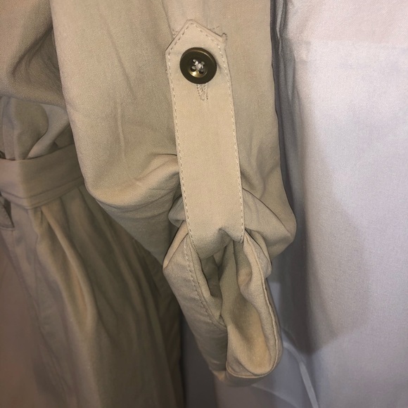 MG Silk Collection Dress Size M, Tan - Picture 4 of 6